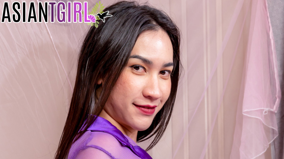 Patty In Solo Pleasures!