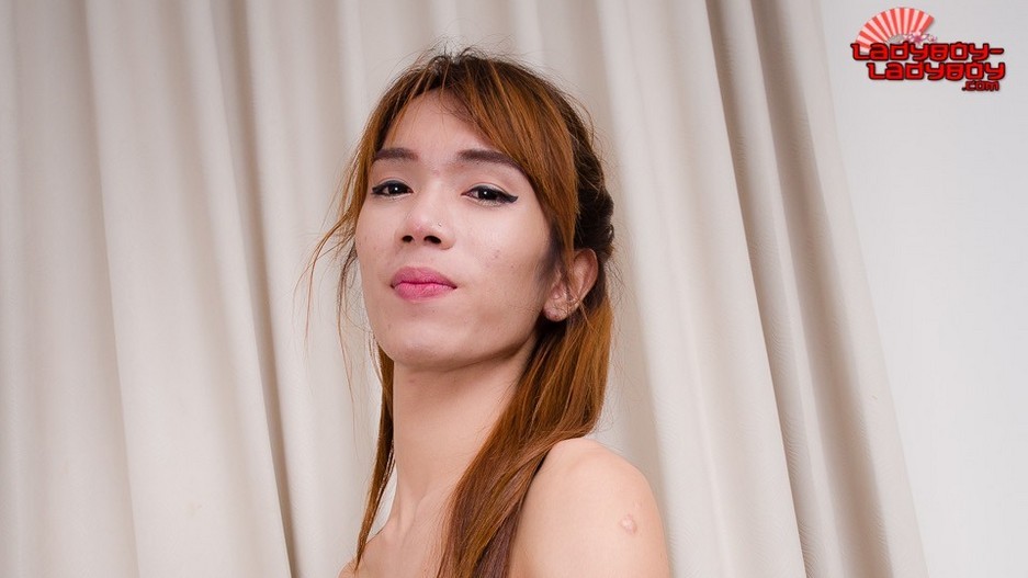 Sexy Ladyboy Jenny